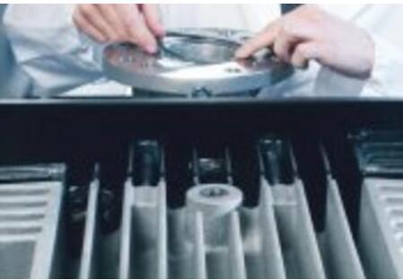 萊寶提供的真空技術(shù)和測(cè)量設(shè)備探測(cè)到了引力波